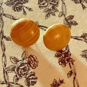 Blonde wood disc earrings 1950’s/1960
